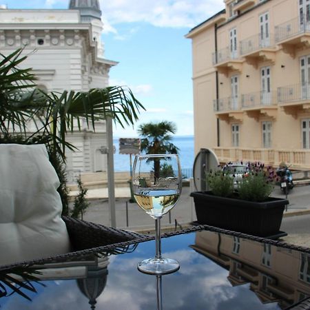 אופטיה Superior Seaview Apartment מראה חיצוני תמונה
