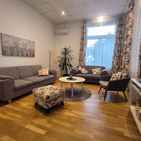 אופטיה Superior Seaview Apartment מראה חיצוני תמונה