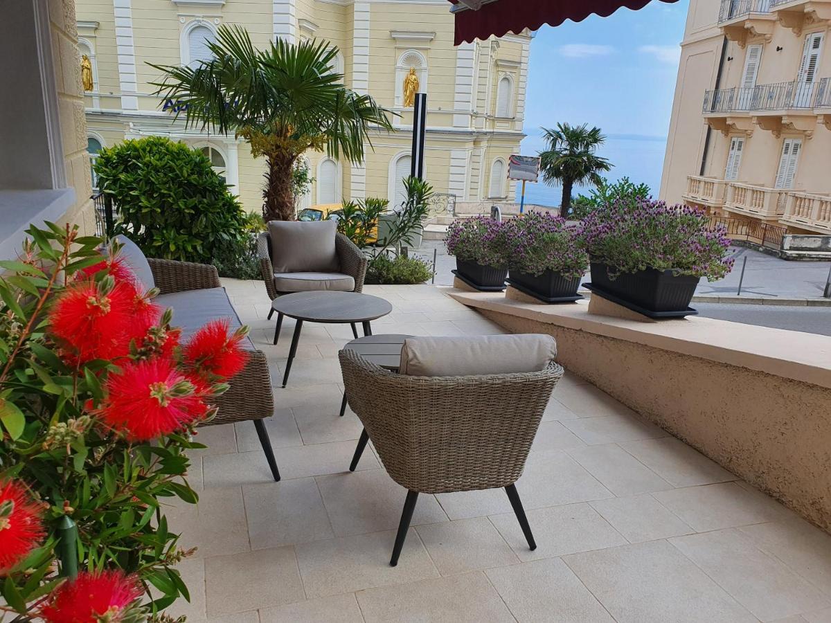 אופטיה Superior Seaview Apartment מראה חיצוני תמונה